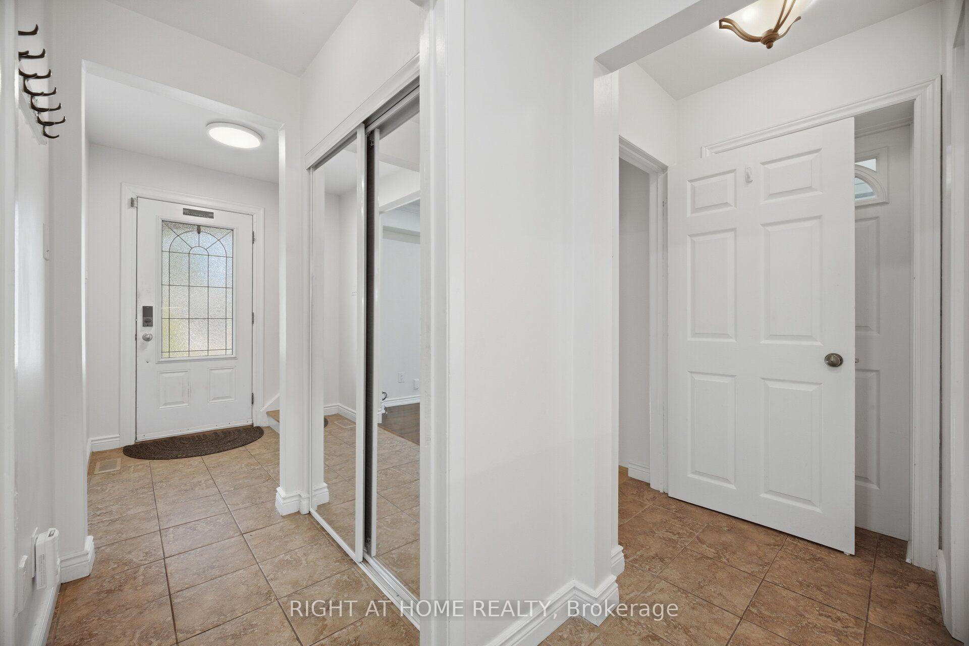 Photo 29 of 4 Rosefield Drive, Halton Hills, Georgetown — HOMEH