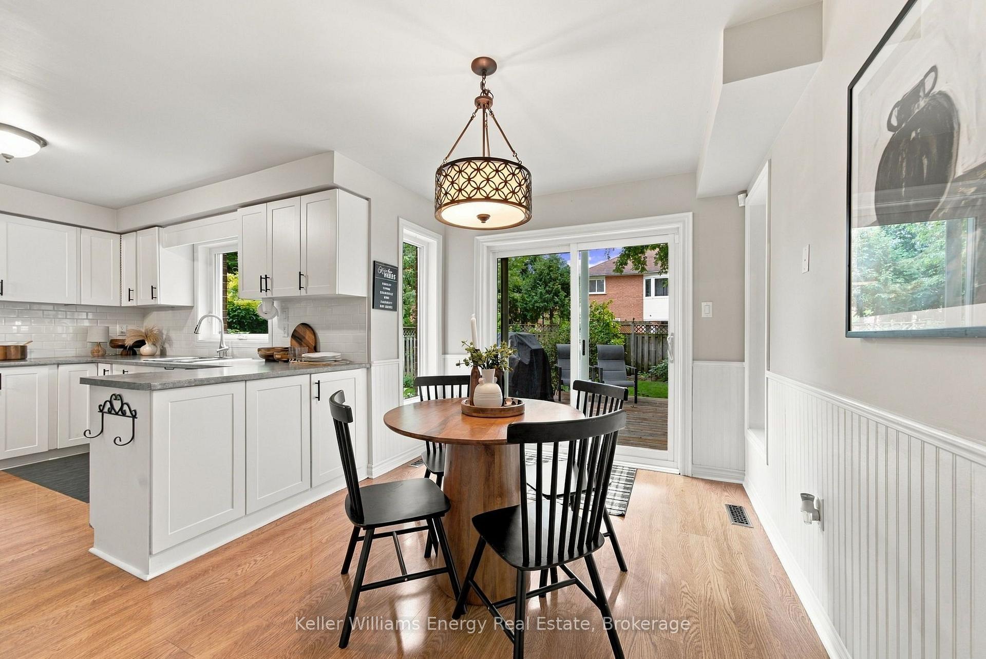 Photo 9 of 123 Erickson Drive, Whitby, Blue Grass Meadows — HOMEH