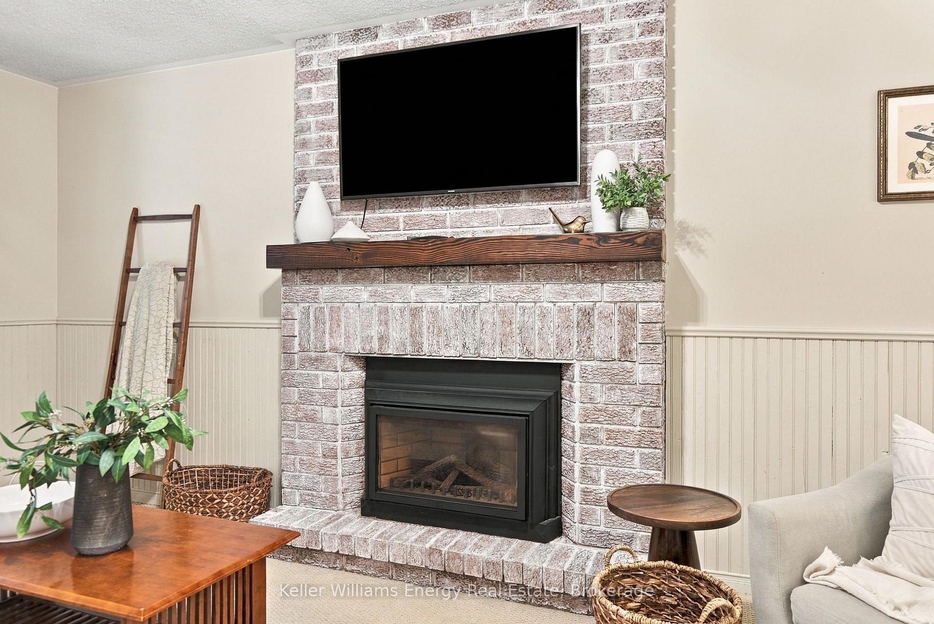 Photo 12 of 123 Erickson Drive, Whitby, Blue Grass Meadows — HOMEH