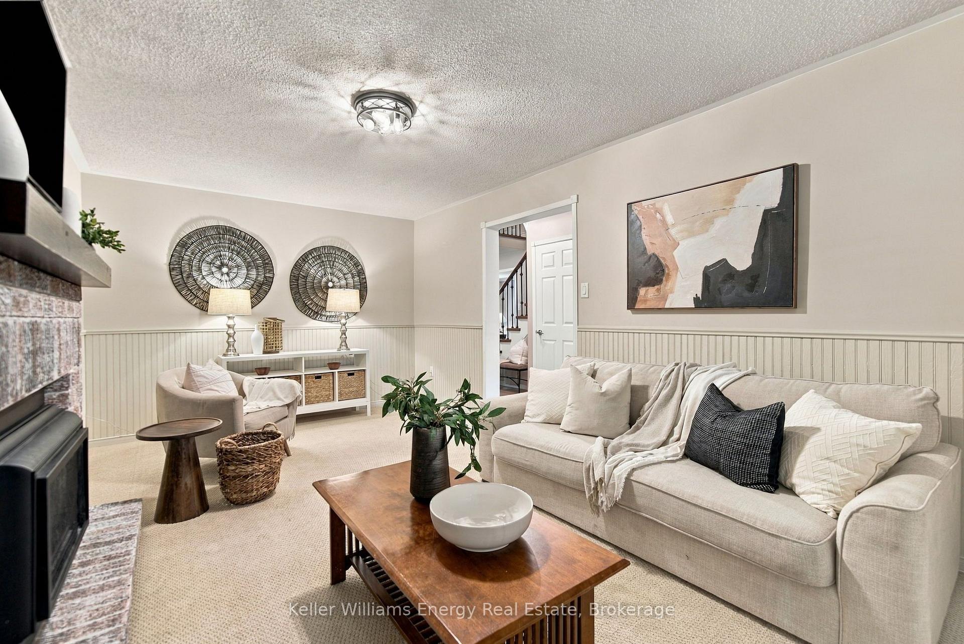 Photo 14 of 123 Erickson Drive, Whitby, Blue Grass Meadows — HOMEH