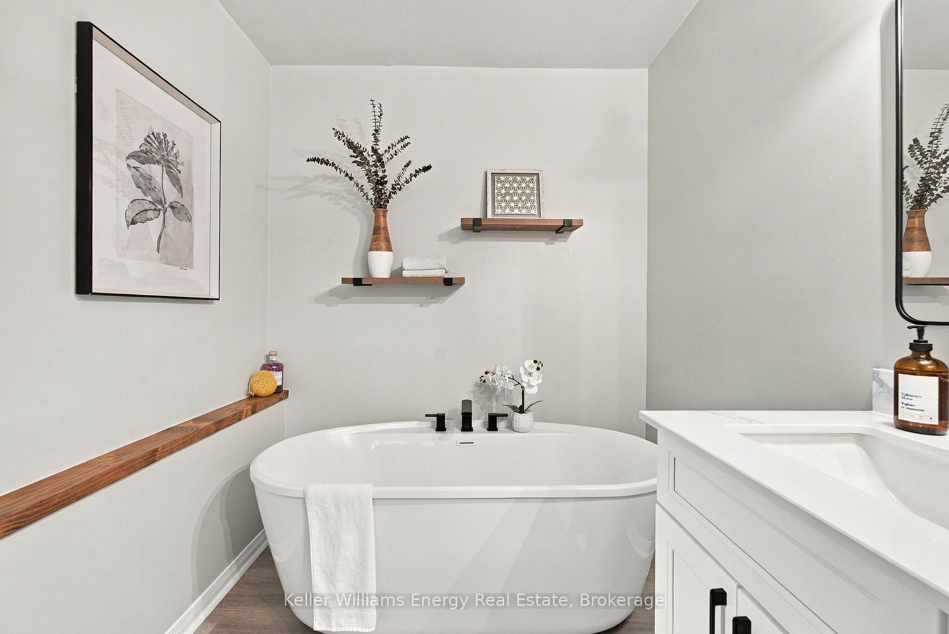 Photo 34 of 123 Erickson Drive, Whitby, Blue Grass Meadows — HOMEH