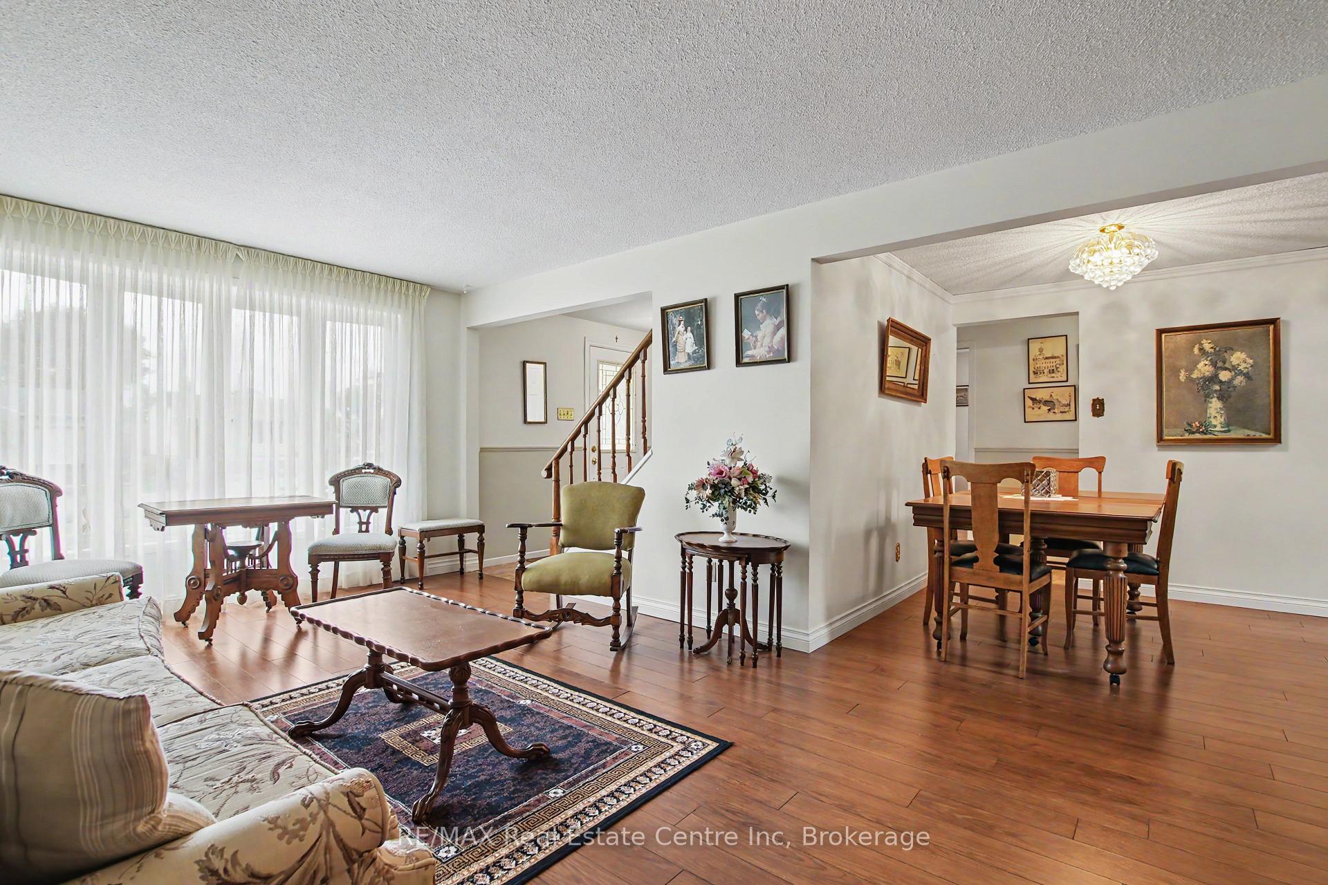 Photo 7 of Unit D, 78 Rolling Meadows Drive, Kitchener, Forest Heights — HOMEH