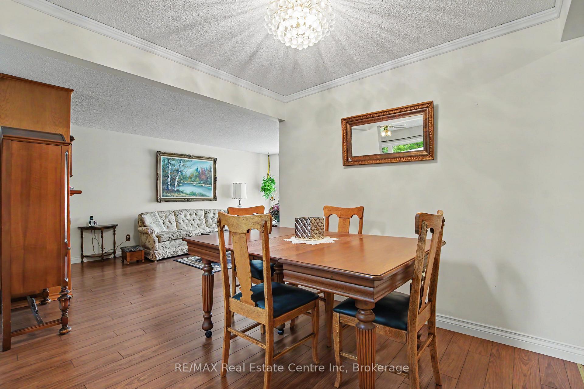 Photo 10 of Unit D, 78 Rolling Meadows Drive, Kitchener, Forest Heights — HOMEH