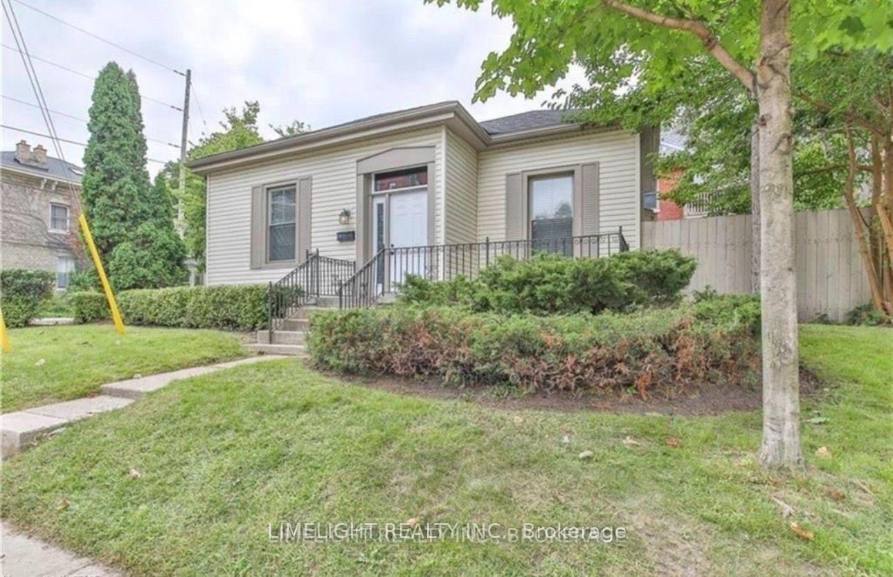 Photo of 615 Talbot Street
