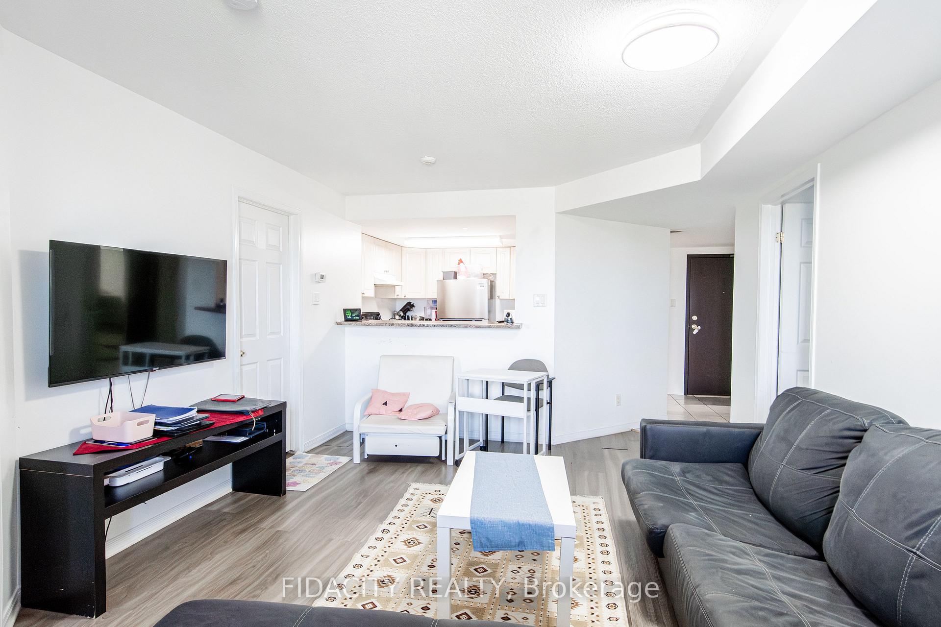 Photo 7 of Unit 8A, 310 Central Park Drive, Ottawa, Central Park — HOMEH
