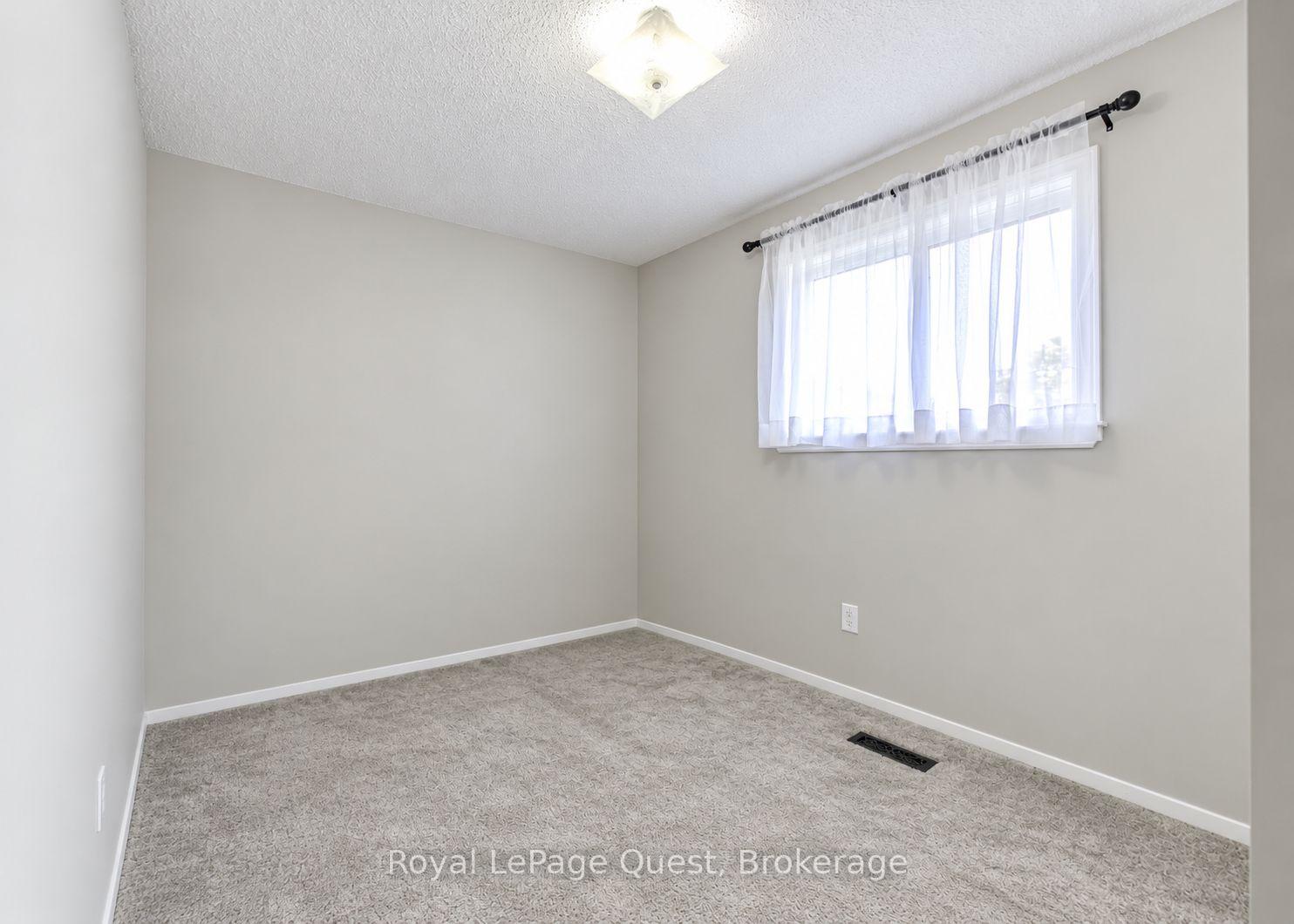 Photo 48 of 4 Kehoe Court, Orillia — HOMEH