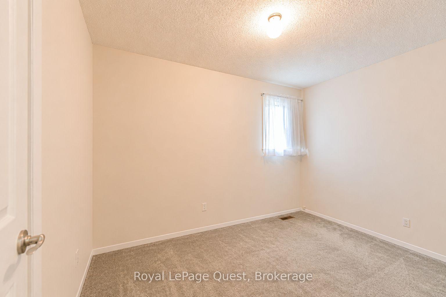 Photo 55 of 4 Kehoe Court, Orillia — HOMEH
