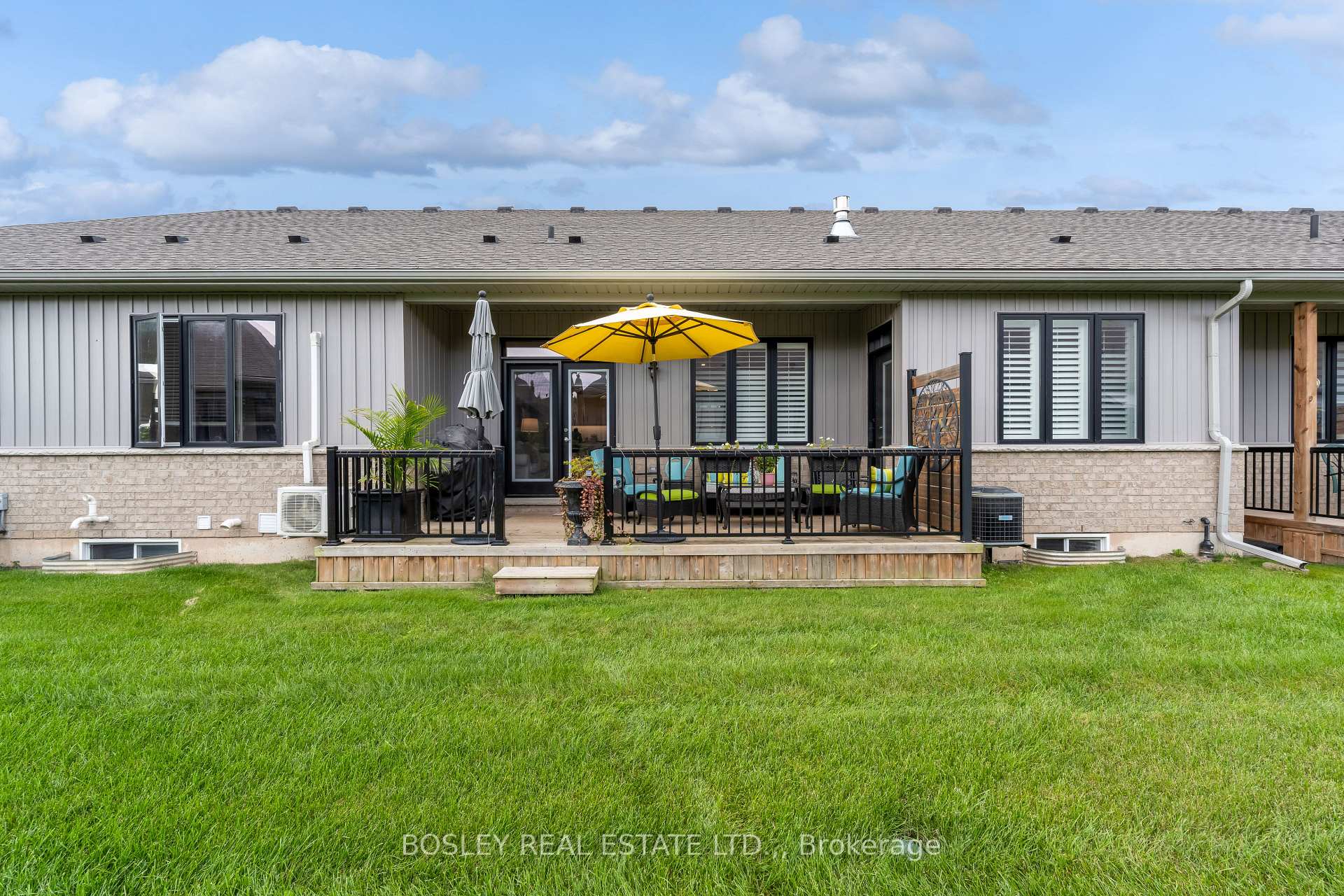Photo 27 of 34 Borden Trail, Welland, Prince Charles — HOMEH