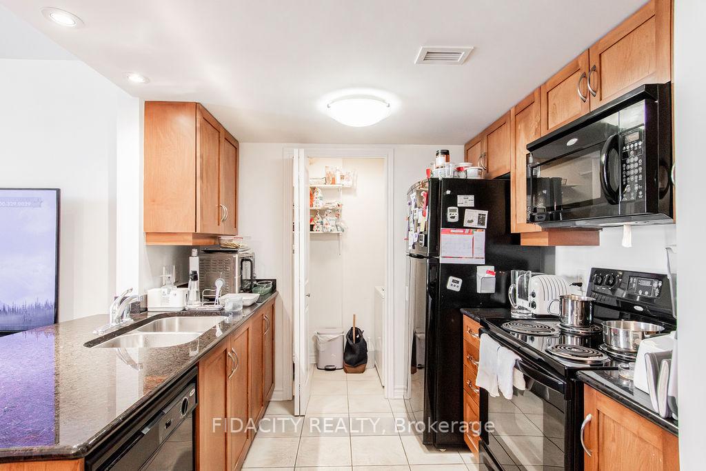 Photo 3 of Unit 602, 314 Central Park Drive, Ottawa, Central Park — HOMEH