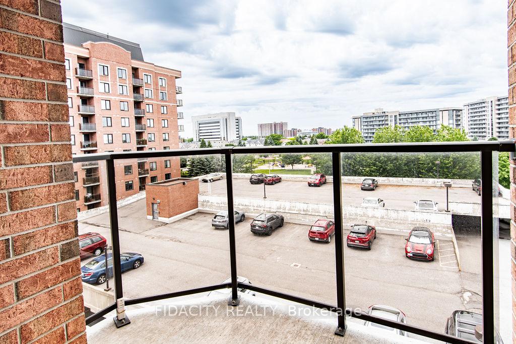 Photo 10 of Unit 602, 314 Central Park Drive, Ottawa, Central Park — HOMEH