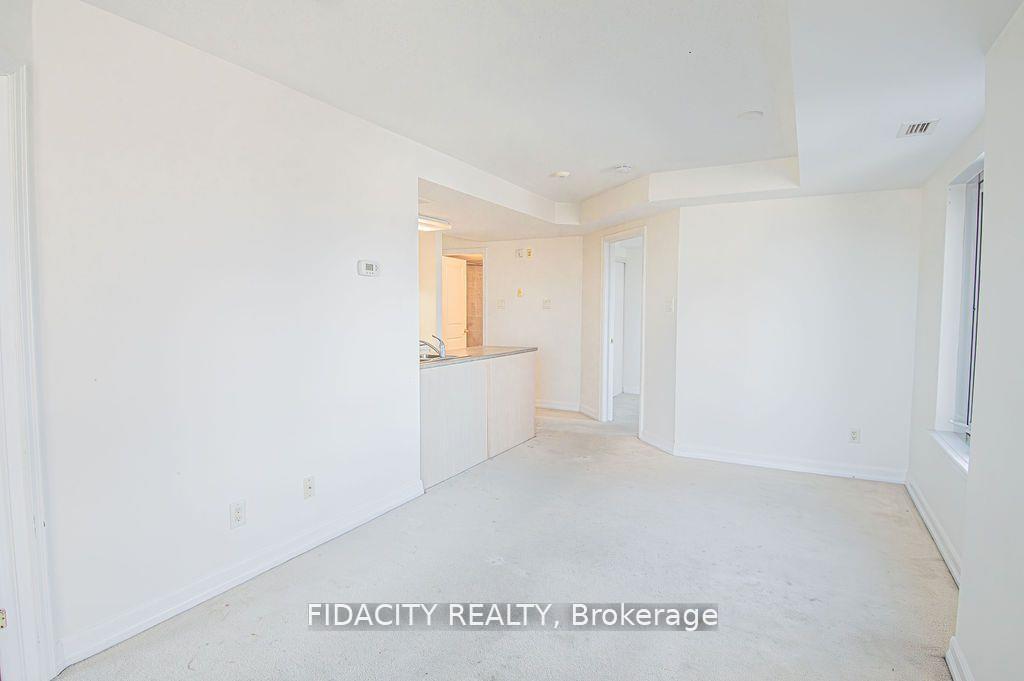 Photo 6 of Unit 4B, 310 Central Park Drive, Ottawa, Central Park — HOMEH