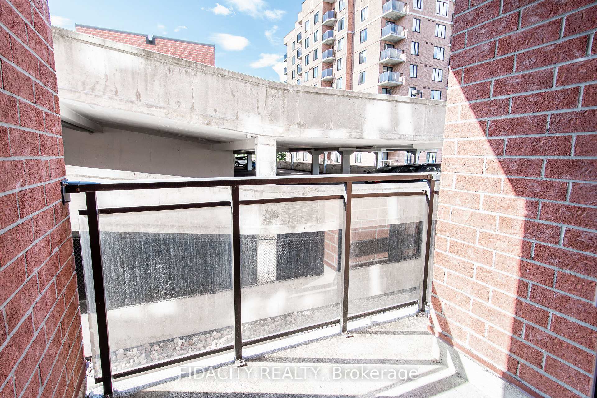 Photo 12 of Unit 2A, 310 Central Park Drive, Ottawa, Central Park — HOMEH