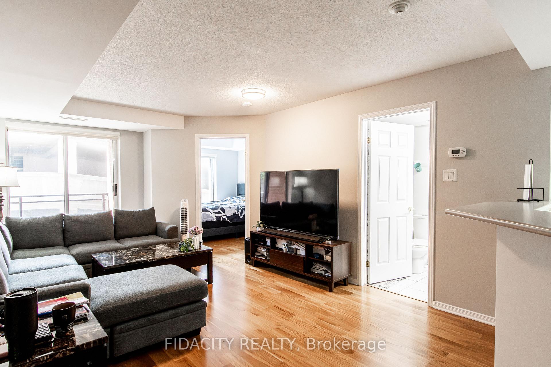 Photo 7 of Unit 2E, 310 Central Park Drive, Ottawa, Central Park — HOMEH