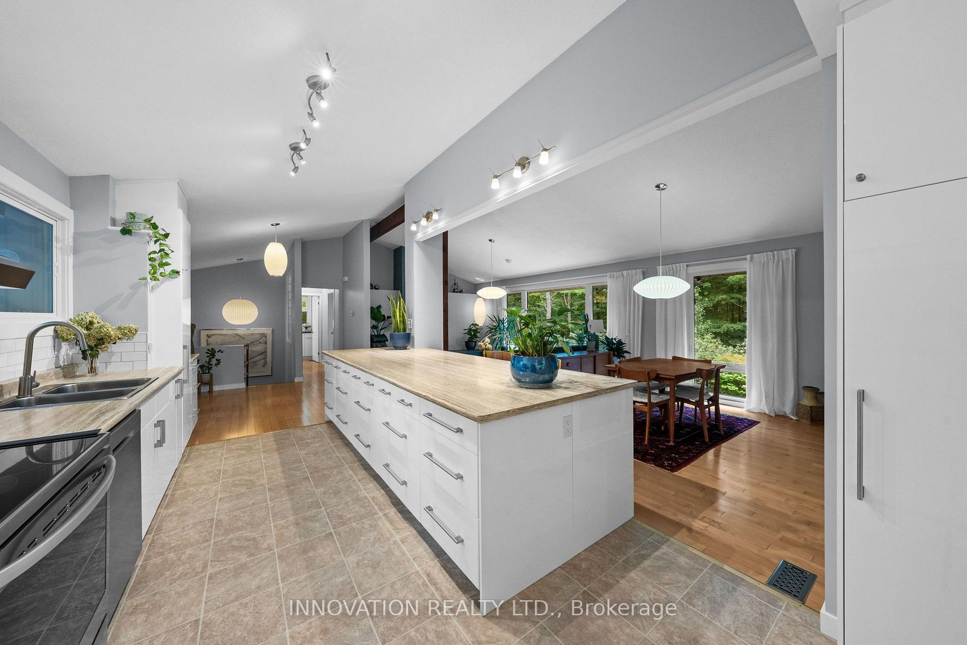 Photo 14 of 108 Glennview Place, Ottawa, Carp — HOMEH