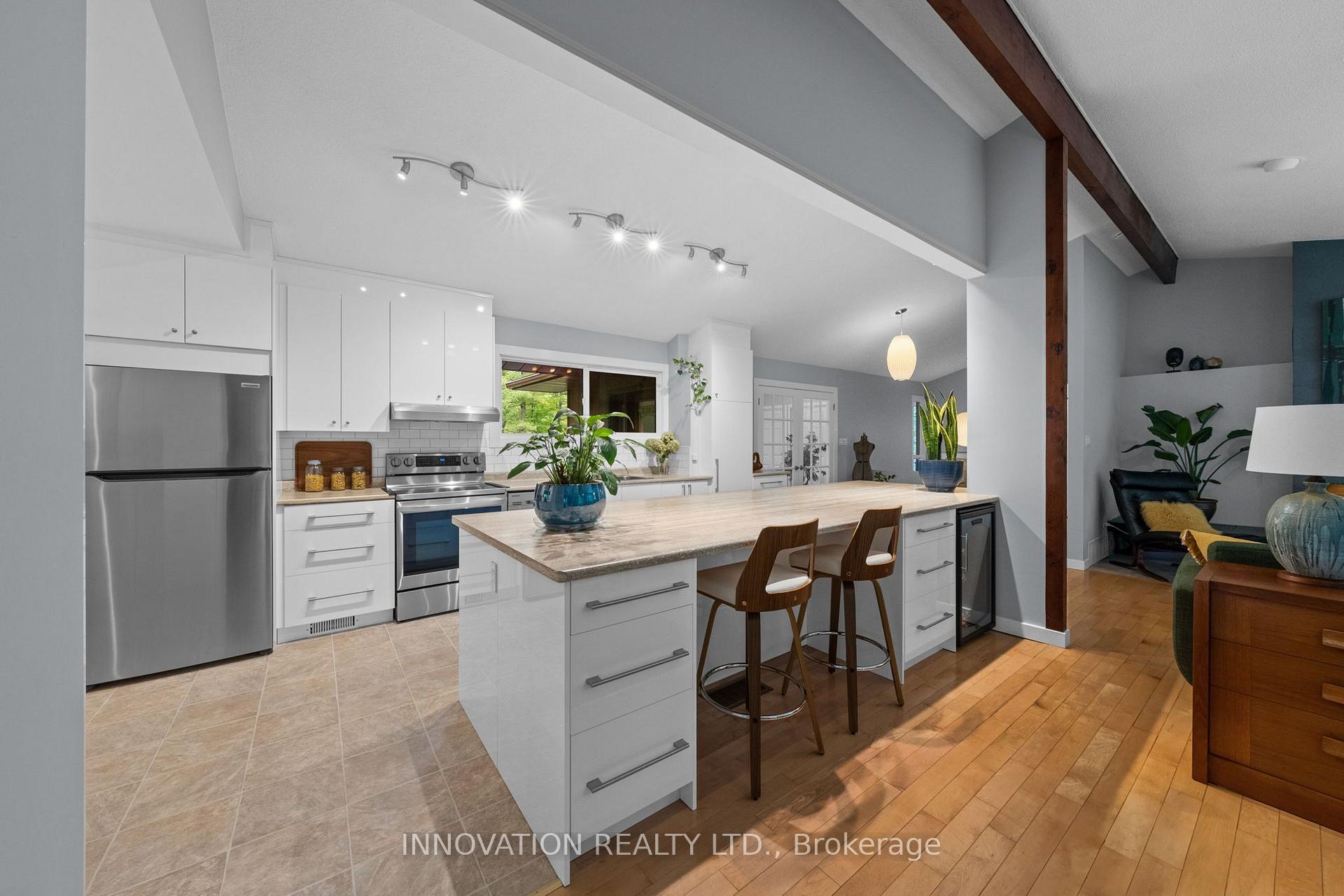 Photo 15 of 108 Glennview Place, Ottawa, Carp — HOMEH