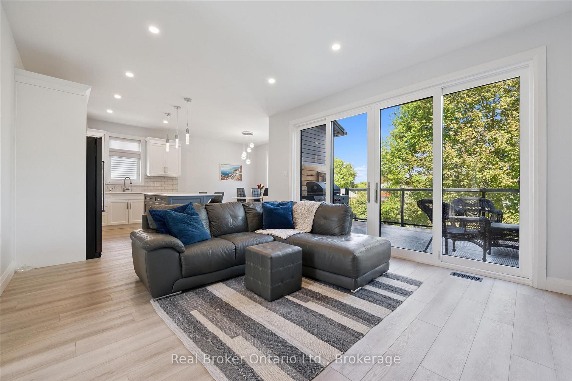 Photo 9 of 46 Washington Street, Brant, Paris — HOMEH