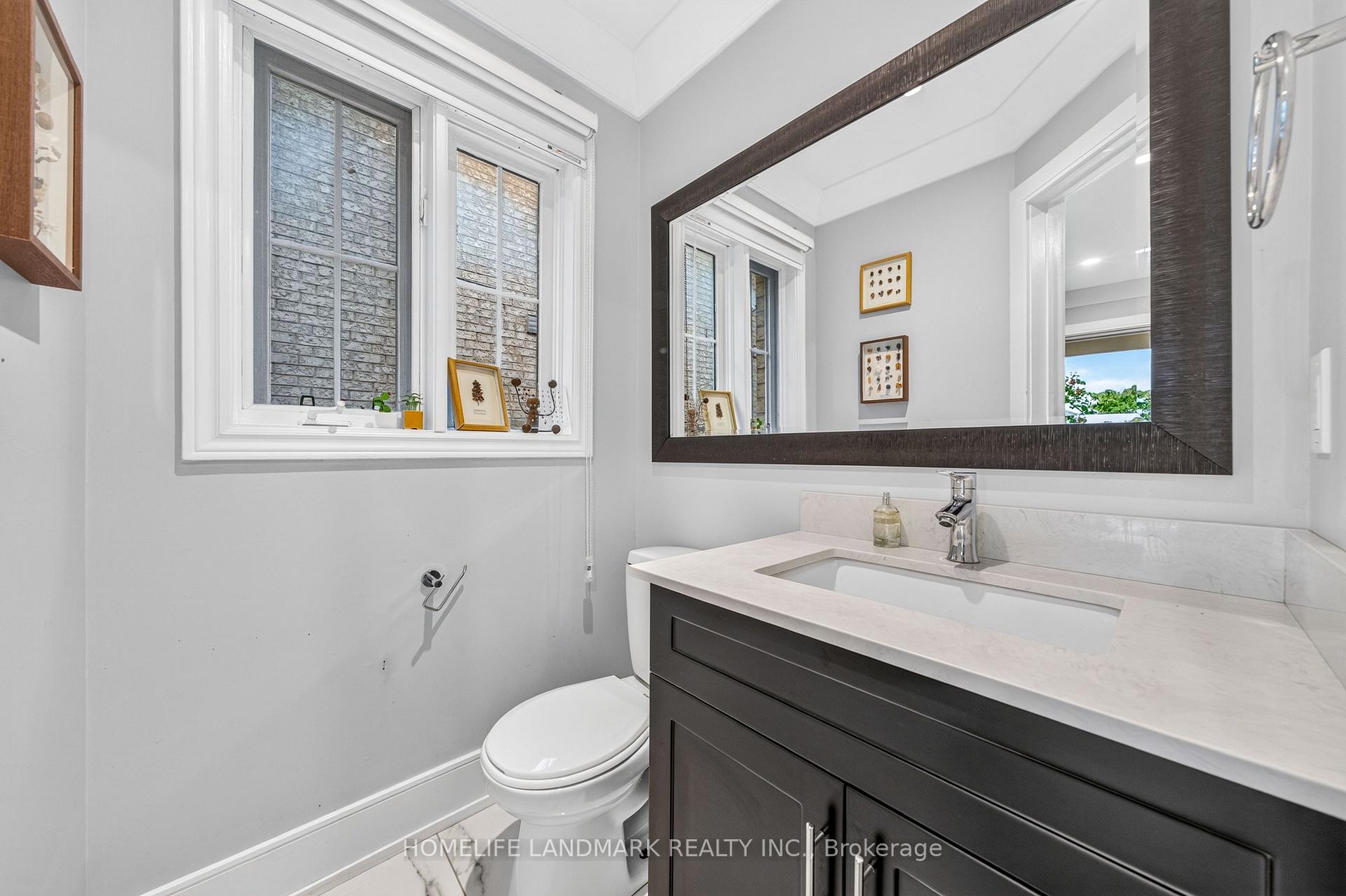 Photo 19 of 92 Denton Circle, Vaughan, Maple — HOMEH