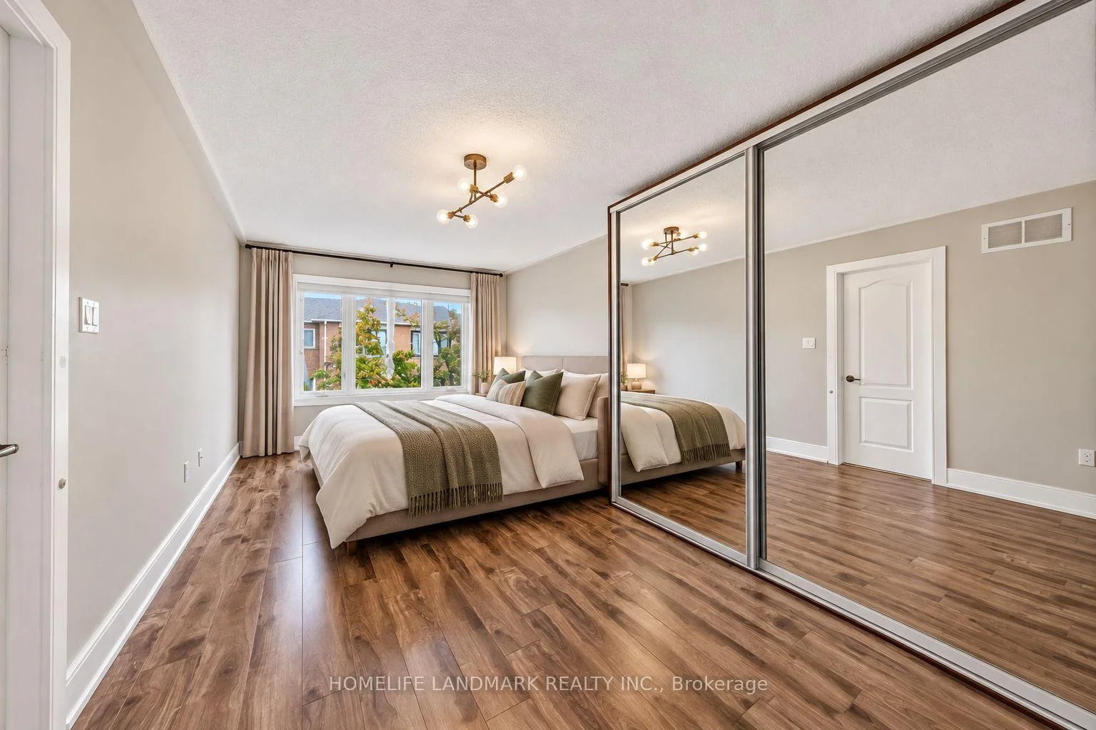 Photo 26 of 92 Denton Circle, Vaughan, Maple — HOMEH