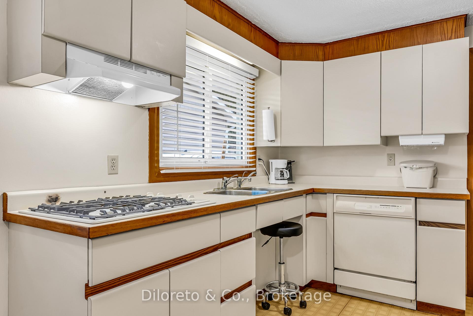 Photo 16 of 65 Mountford Drive, Guelph, Grange Road — HOMEH