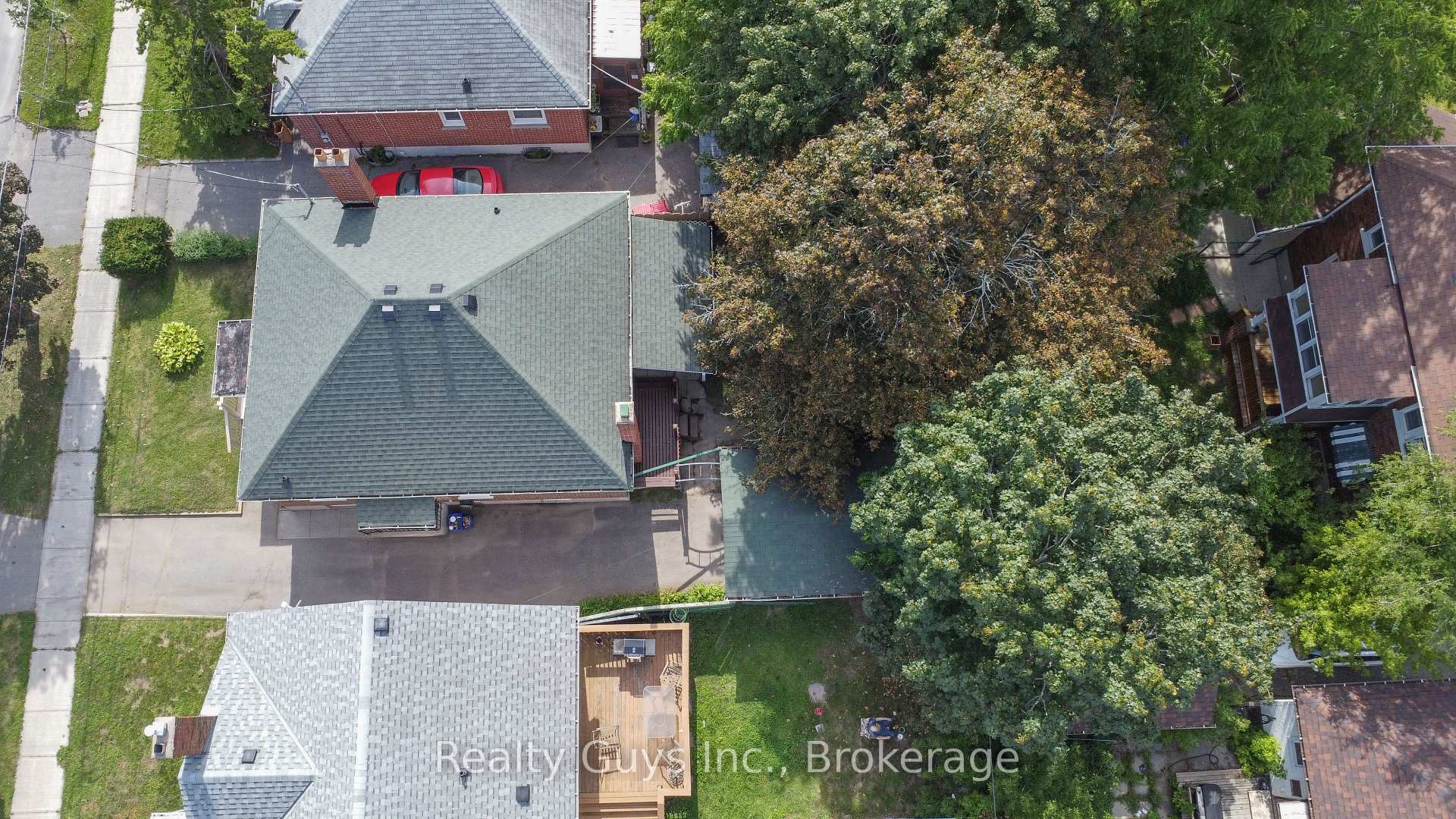 Photo 10 of 590 Mccannan Avenue, Peterborough, Town Ward 3 — HOMEH