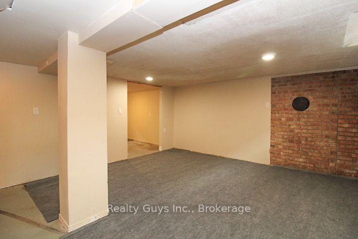 Photo 26 of 590 Mccannan Avenue, Peterborough, Town Ward 3 — HOMEH