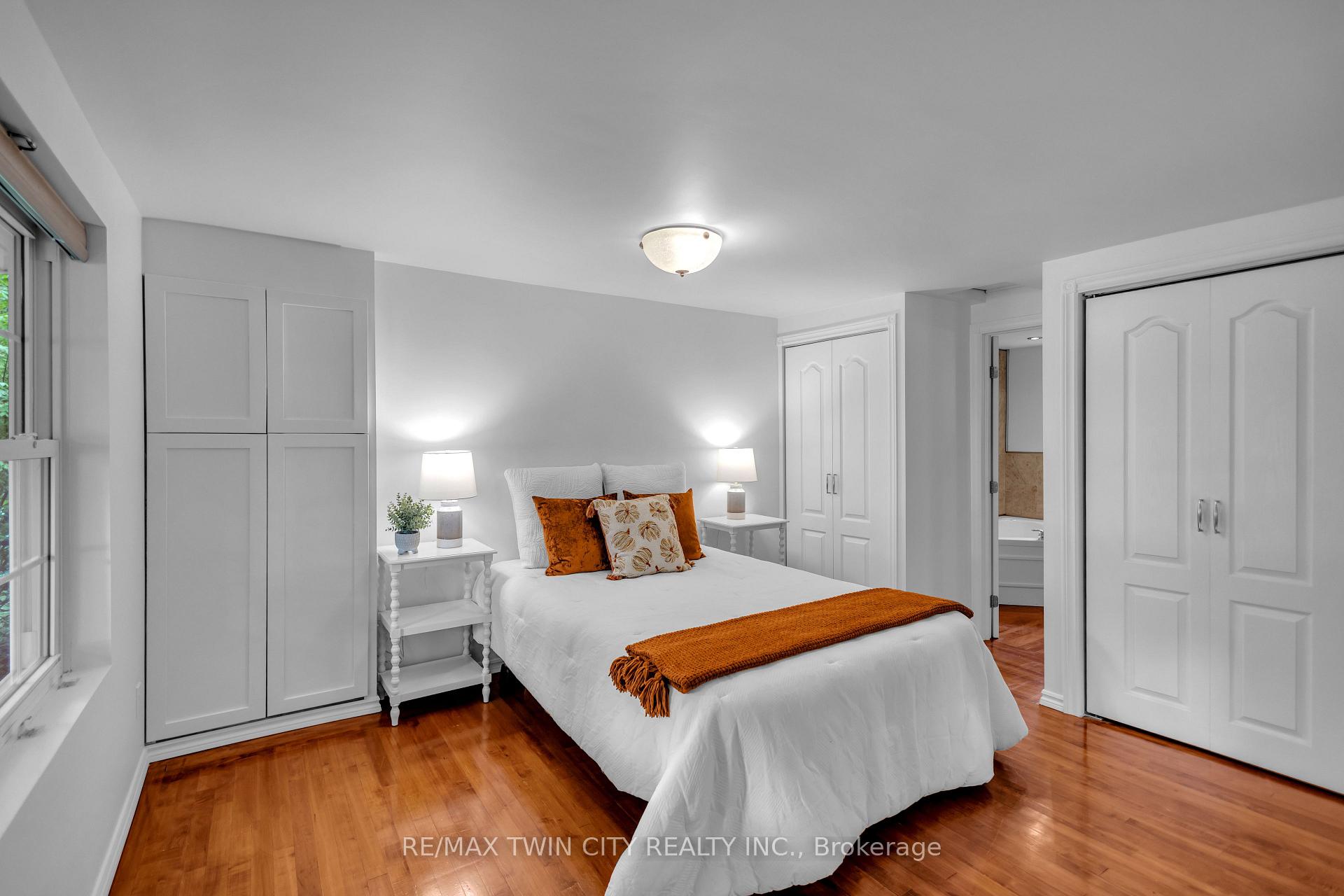 Photo 14 of 79 Oak Street, Norfolk, Simcoe — HOMEH