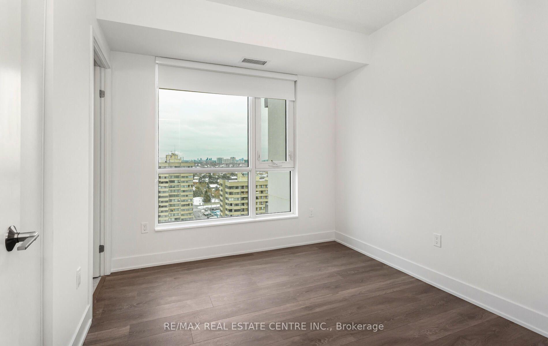 Photo 23 of Unit 1307, 204 Burnhamthorpe Road E, Mississauga, Mississauga Valleys — HOMEH