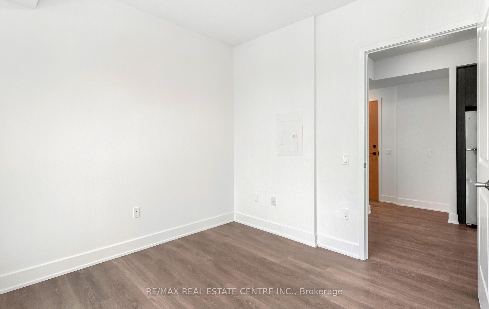Photo 25 of Unit 1307, 204 Burnhamthorpe Road E, Mississauga, Mississauga Valleys — HOMEH