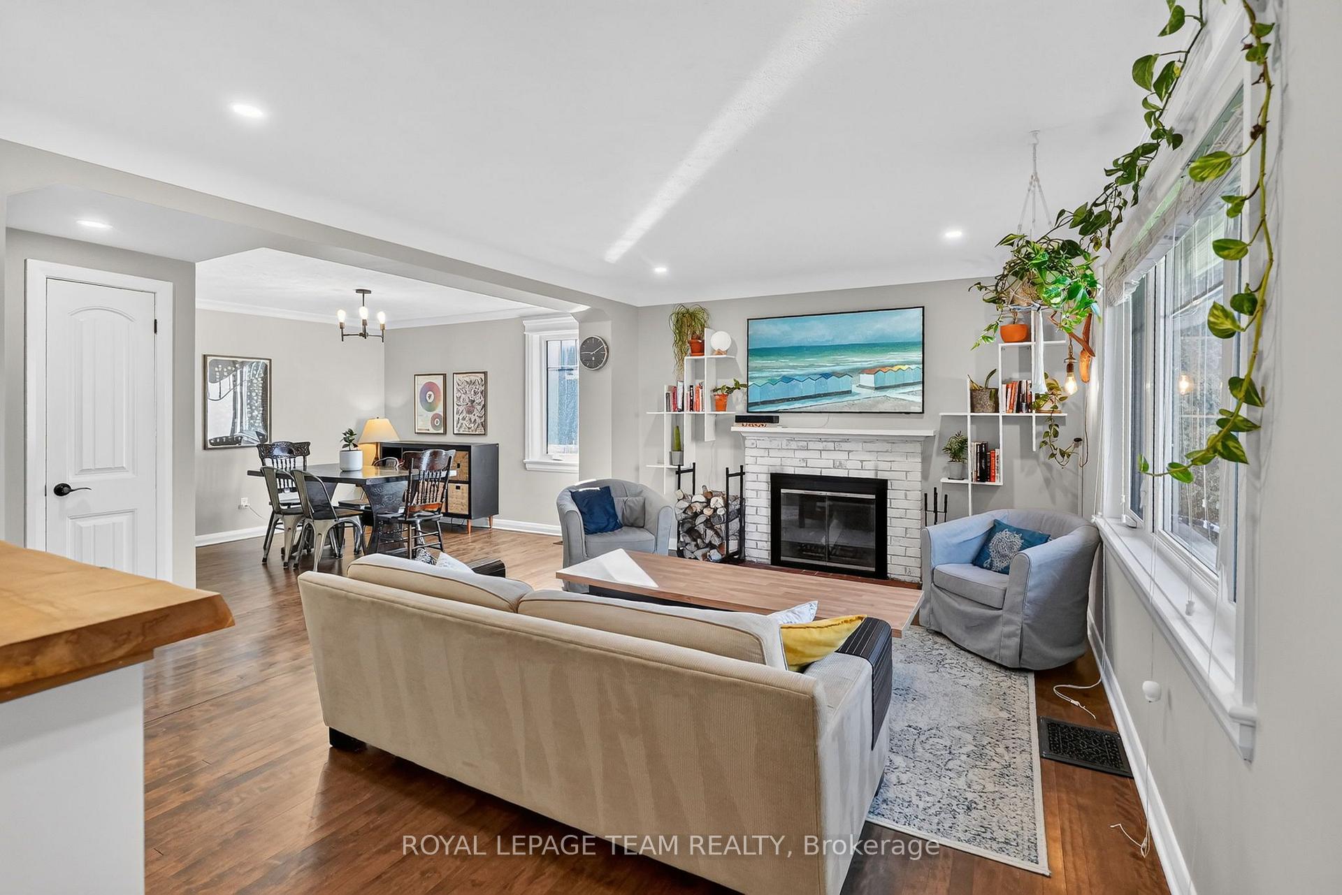 Photo 5 of 567 Redwood Avenue, Ottawa, McKellar/Highland — HOMEH