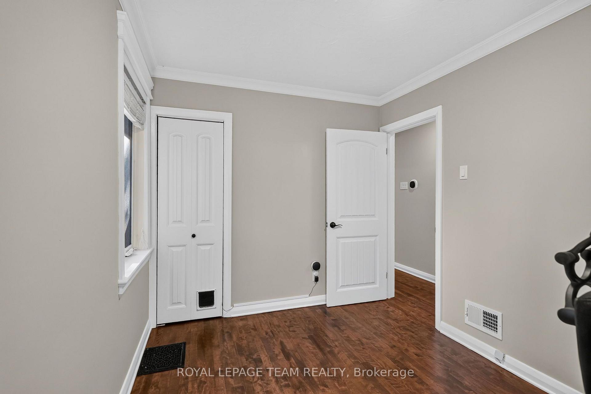 Photo 17 of 567 Redwood Avenue, Ottawa, McKellar/Highland — HOMEH