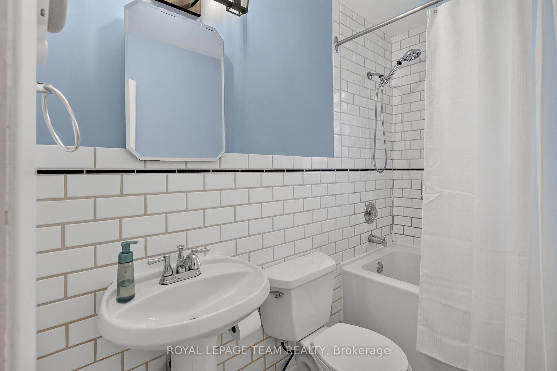 Photo 18 of 567 Redwood Avenue, Ottawa, McKellar/Highland — HOMEH