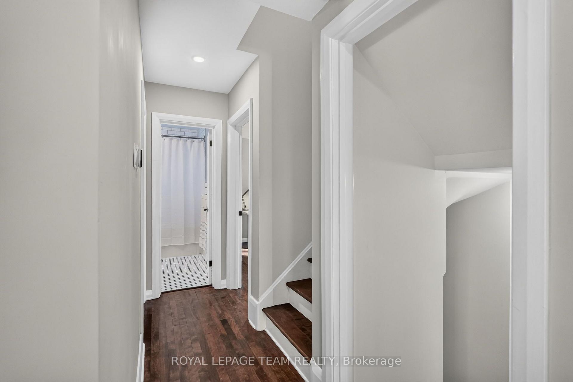 Photo 20 of 567 Redwood Avenue, Ottawa, McKellar/Highland — HOMEH