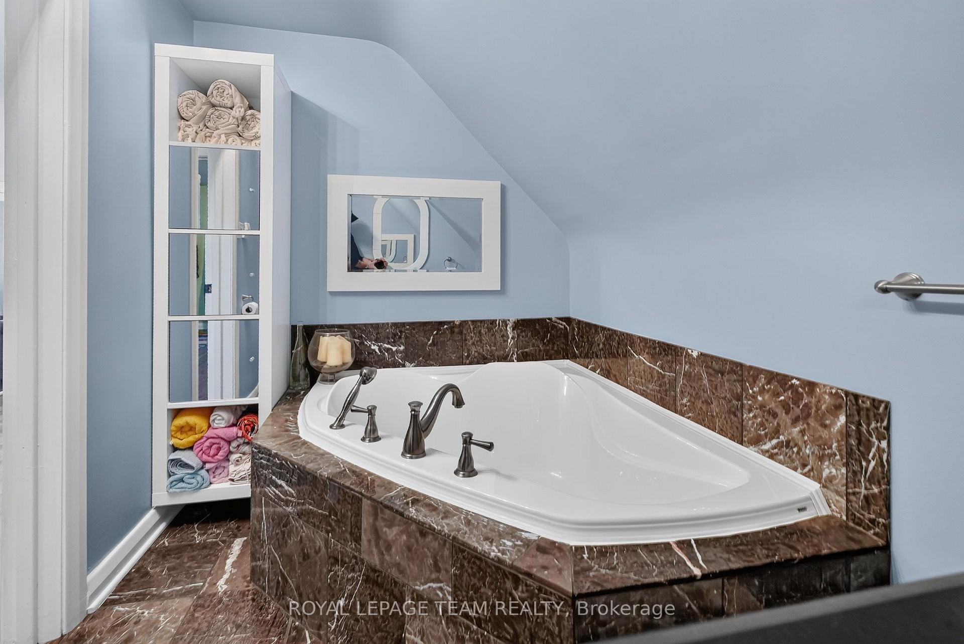 Photo 26 of 567 Redwood Avenue, Ottawa, McKellar/Highland — HOMEH