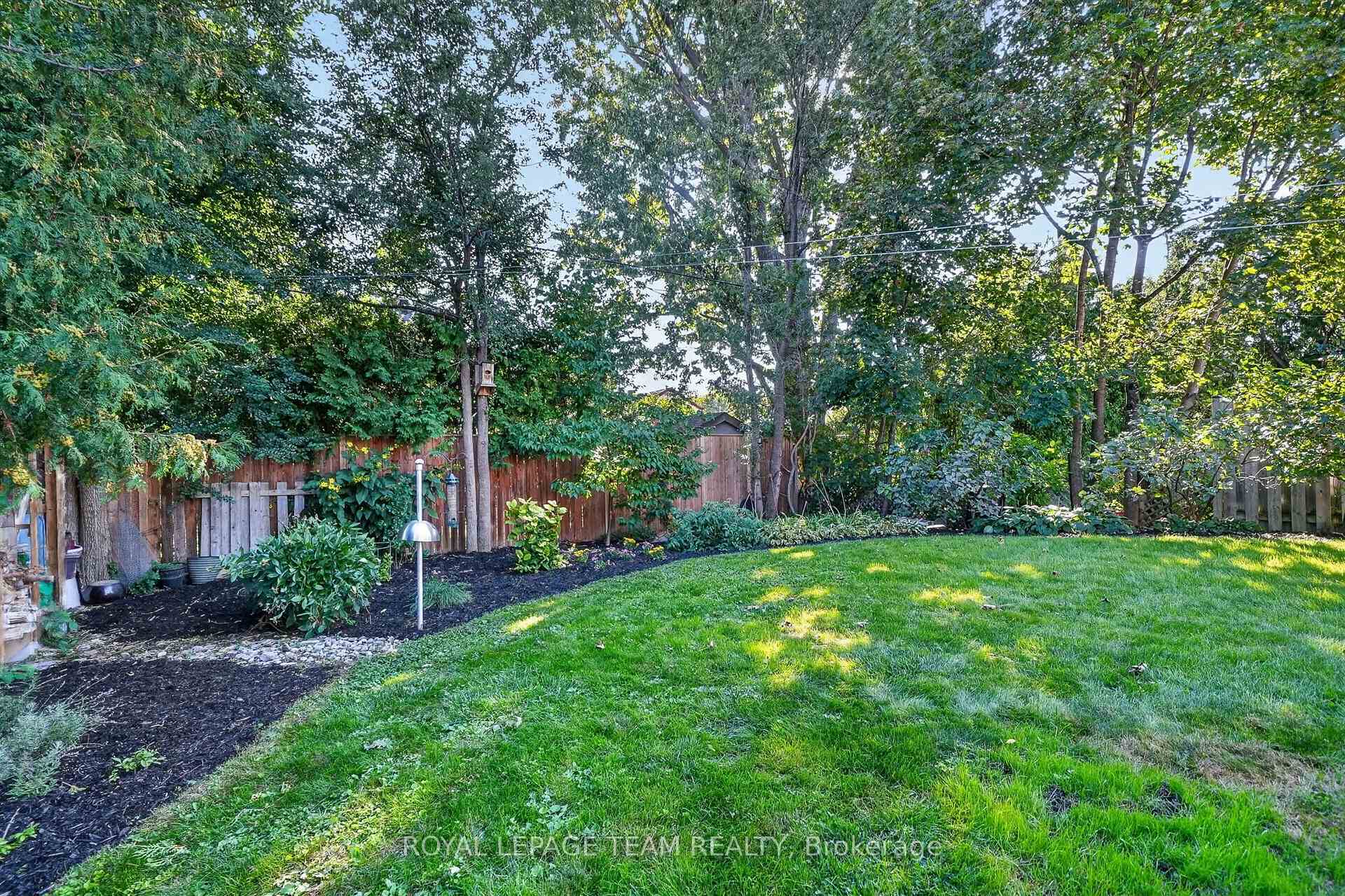 Photo 36 of 567 Redwood Avenue, Ottawa, McKellar/Highland — HOMEH