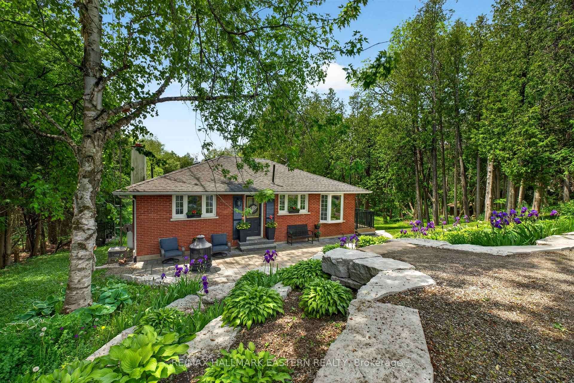 Photo of 4796 Thornton Road N