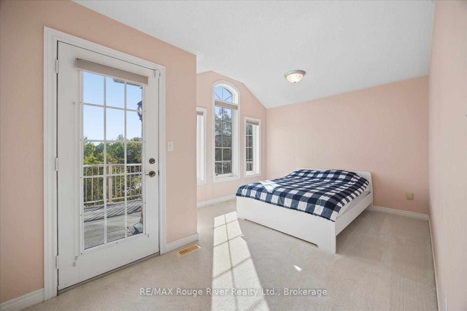 Photo 22 of 82 Darius Harns Drive, Whitby, Brooklin — HOMEH
