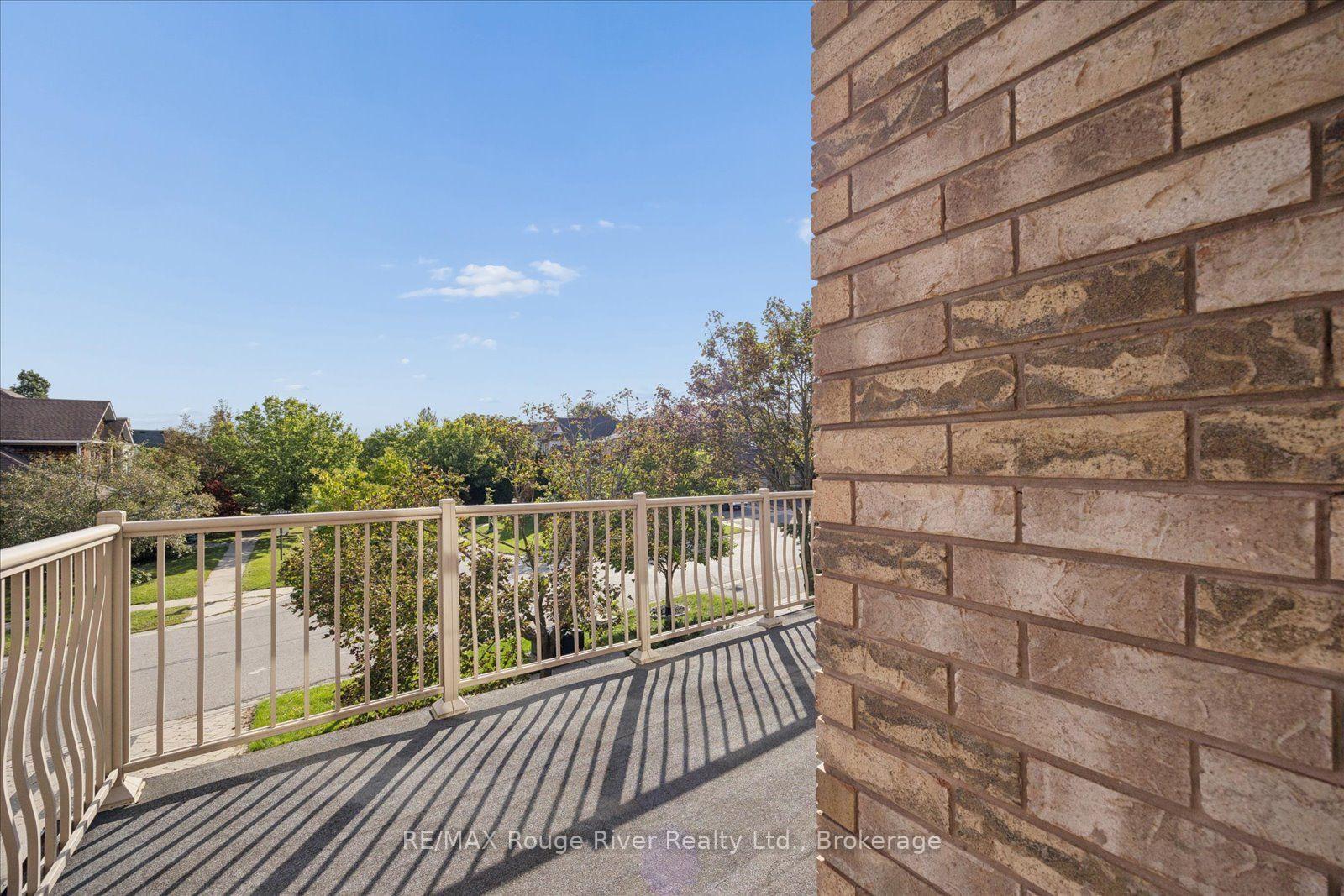 Photo 25 of 82 Darius Harns Drive, Whitby, Brooklin — HOMEH