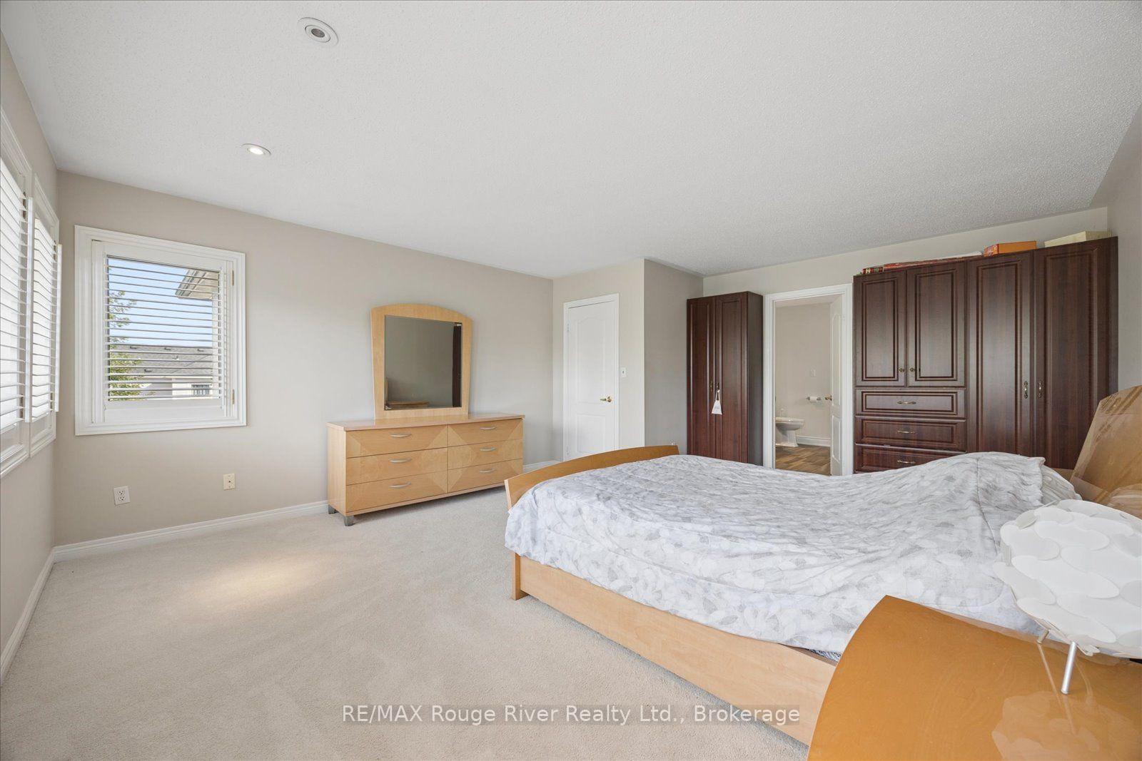 Photo 34 of 82 Darius Harns Drive, Whitby, Brooklin — HOMEH