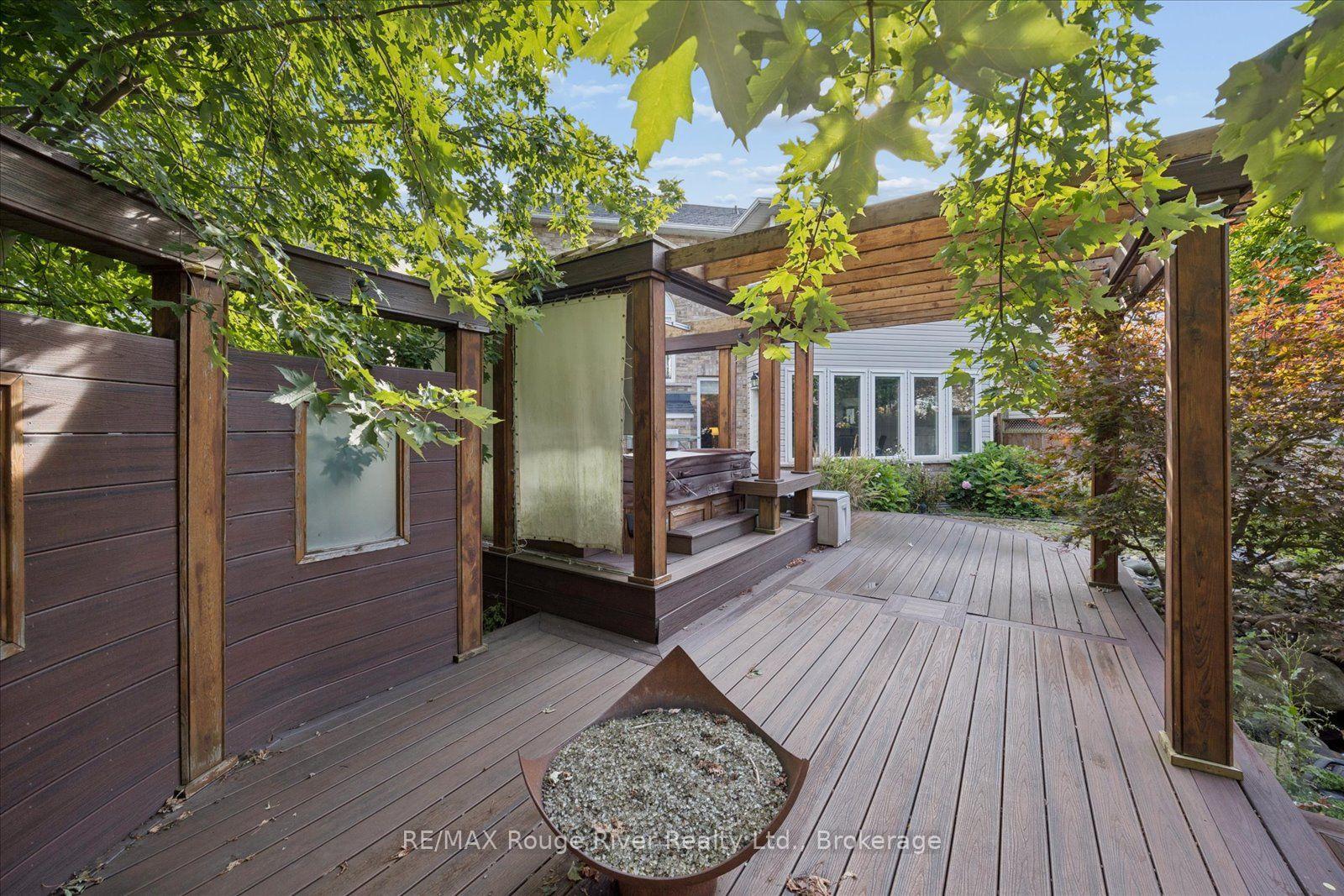 Photo 49 of 82 Darius Harns Drive, Whitby, Brooklin — HOMEH