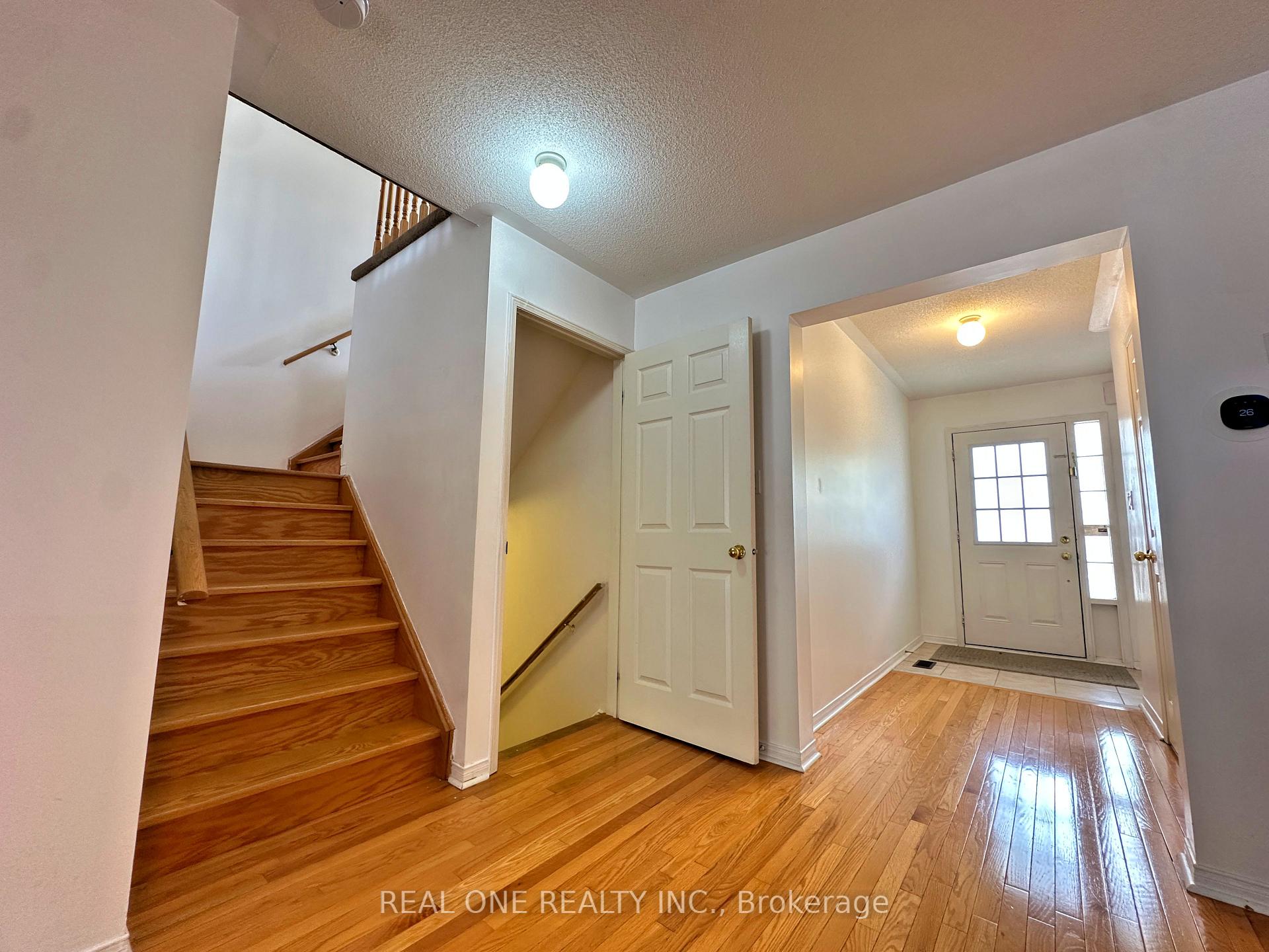 Photo 3 of 68 Maffey Crescent, Richmond Hill, Westbrook — HOMEH