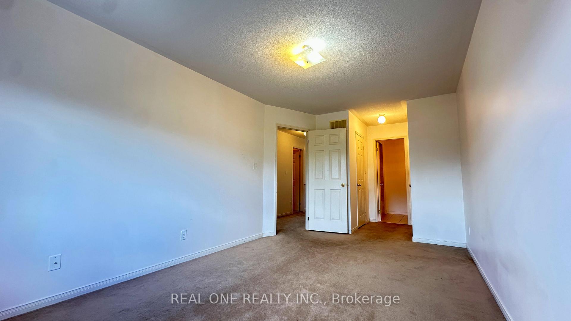 Photo 12 of 68 Maffey Crescent, Richmond Hill, Westbrook — HOMEH