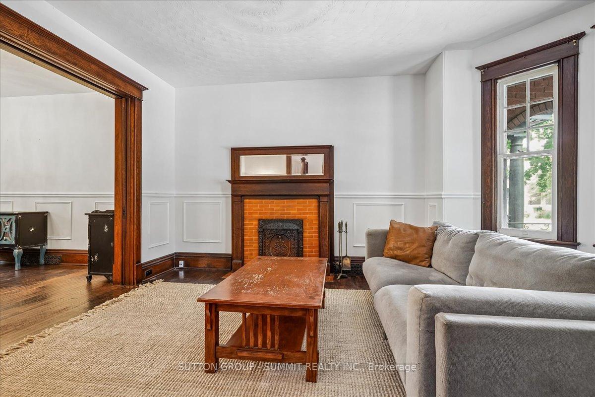 Photo 9 of 33 Saint Clair Avenue, Hamilton, Gibson — HOMEH