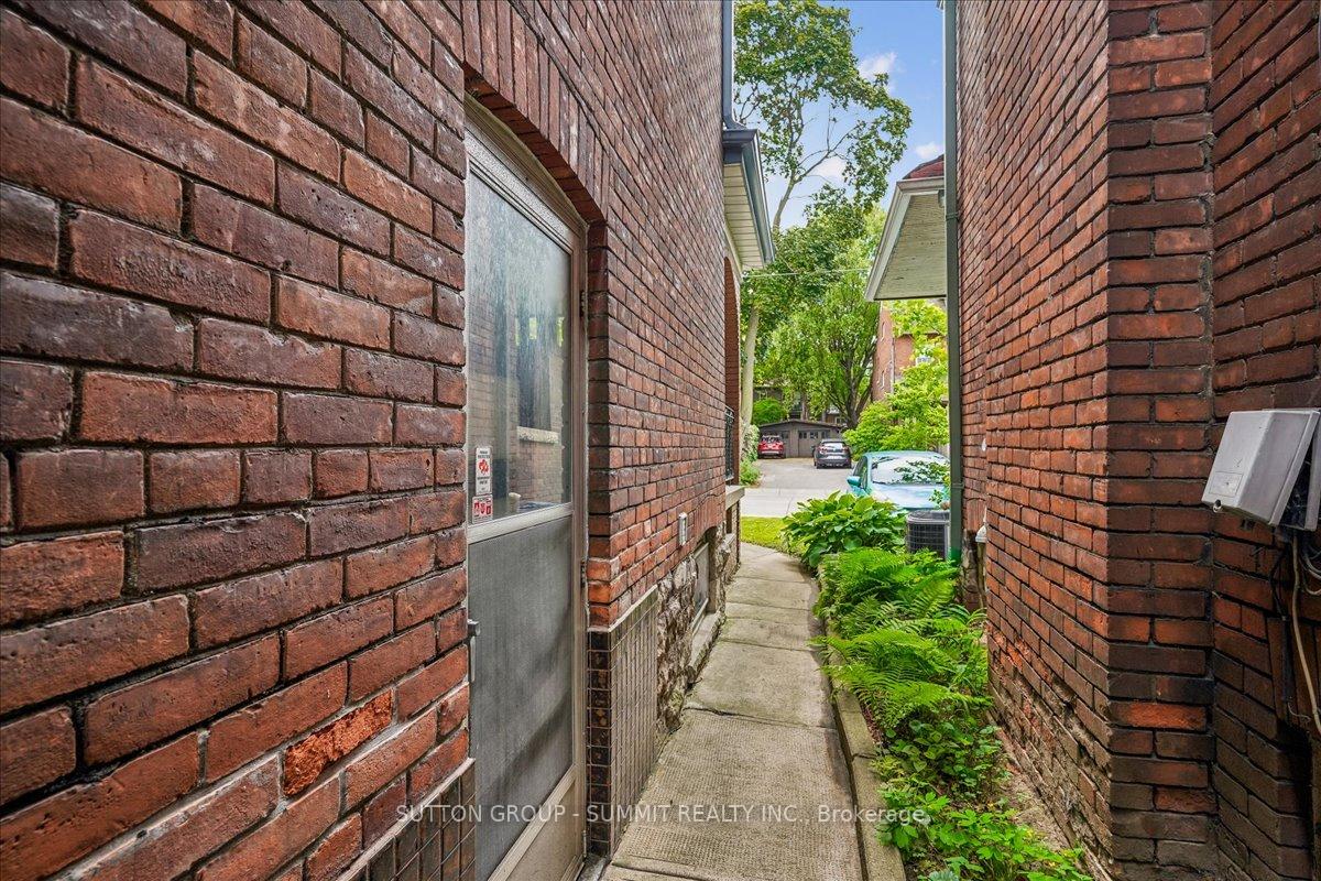 Photo 33 of 33 Saint Clair Avenue, Hamilton, Gibson — HOMEH