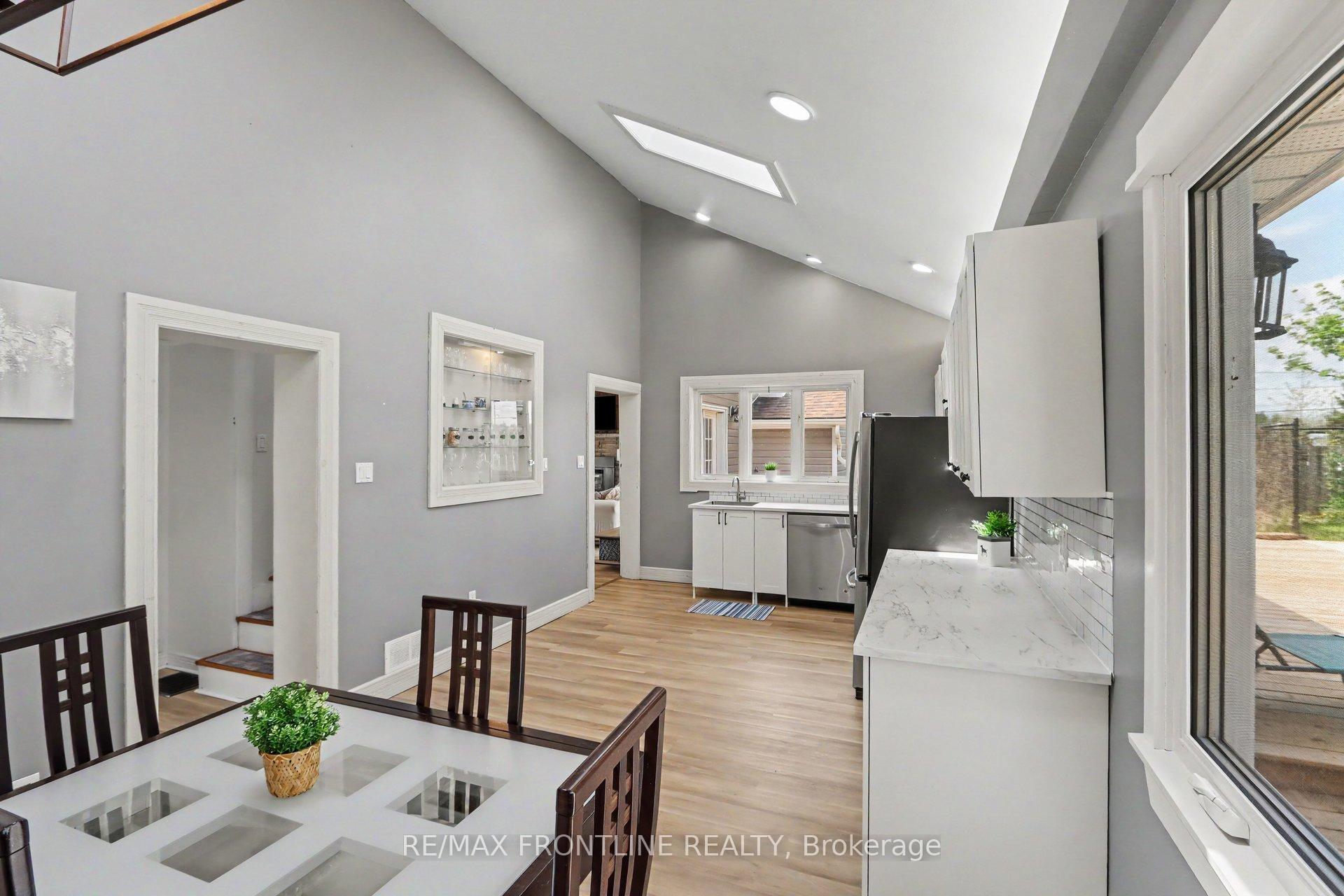 Photo 10 of 12 Fifth Street, Smiths Falls, Smiths Falls — HOMEH