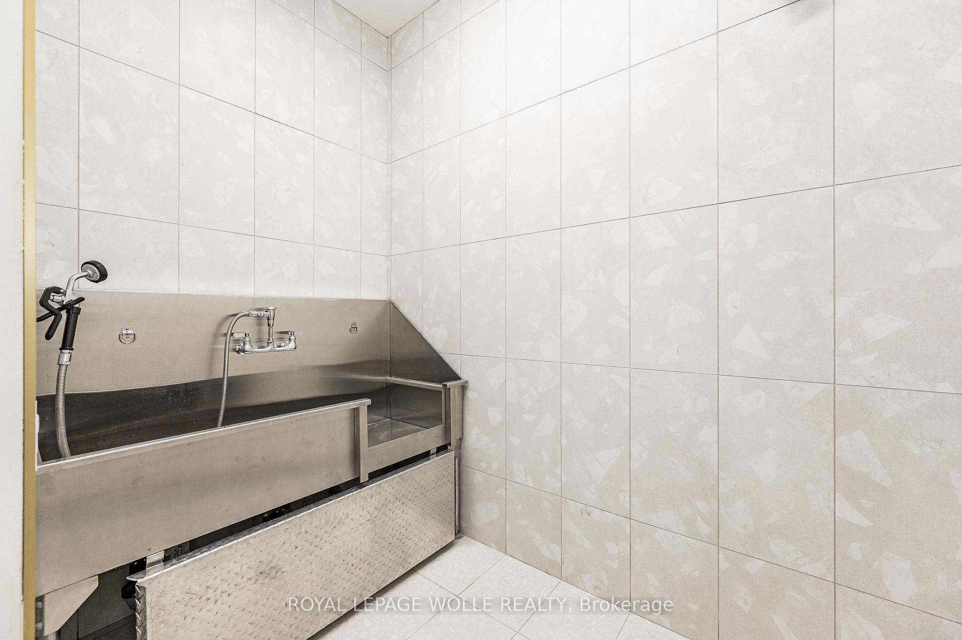 Photo 35 of Unit 303, 24 Union Street E, Waterloo, Uptown Waterloo/Westmount — HOMEH