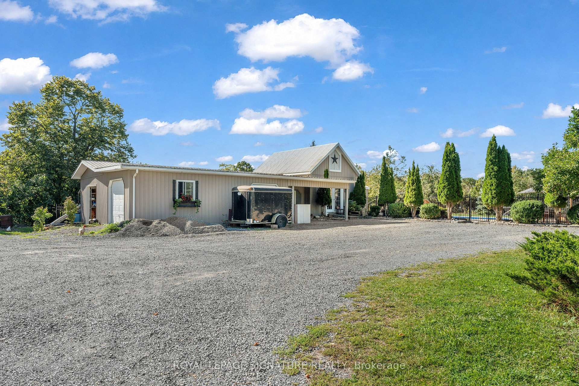Photo 39 of 190 Wilson Road, Loyalist, Lennox and Addington - South — HOMEH