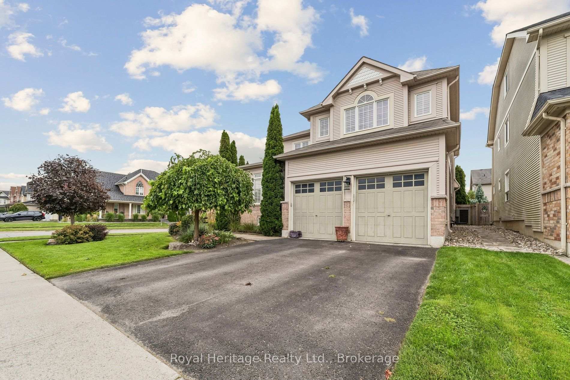 Photo 1 of 52 Mccorkell Street, Clarington, Bowmanville — HOMEH