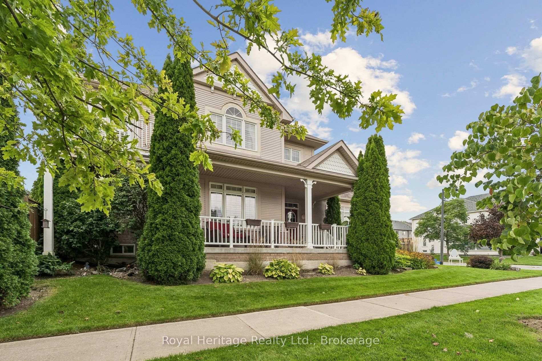 Photo 4 of 52 Mccorkell Street, Clarington, Bowmanville — HOMEH