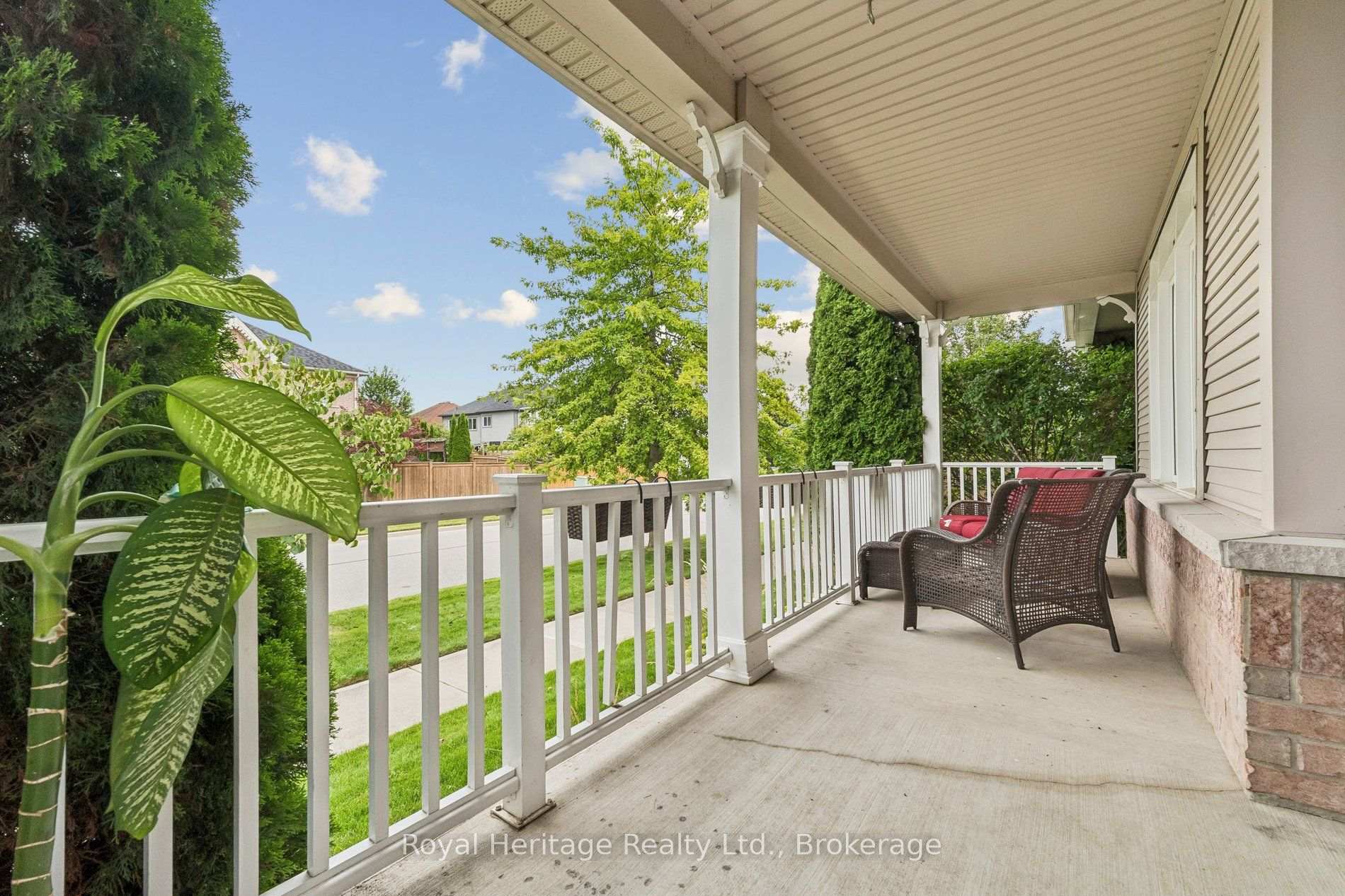Photo 7 of 52 Mccorkell Street, Clarington, Bowmanville — HOMEH
