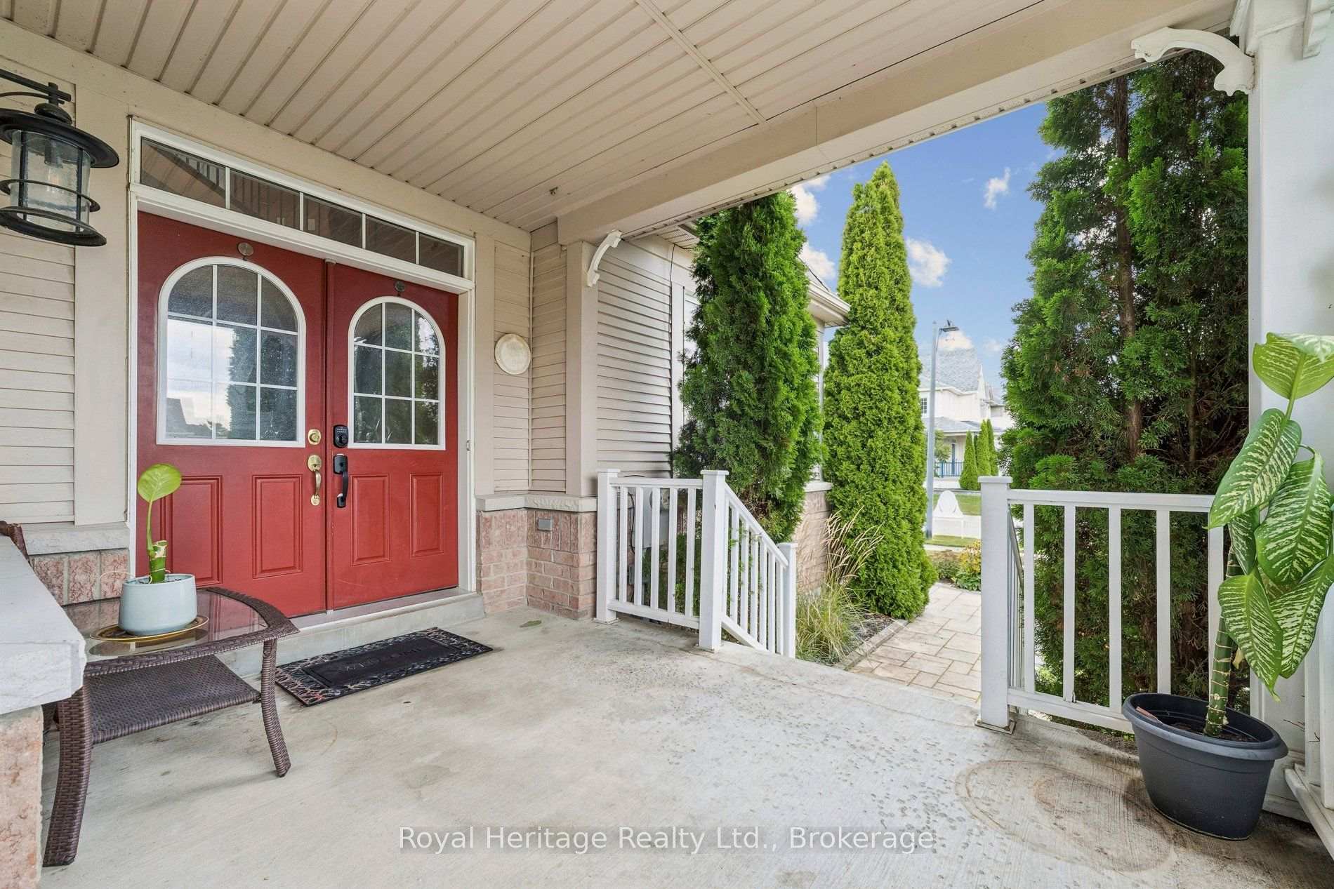 Photo 8 of 52 Mccorkell Street, Clarington, Bowmanville — HOMEH